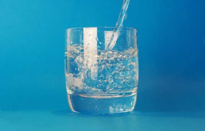 kak prostaya chistaya voda delaet vas umnee - Польза воды для мозга. Как простая вода делает нас умнее?